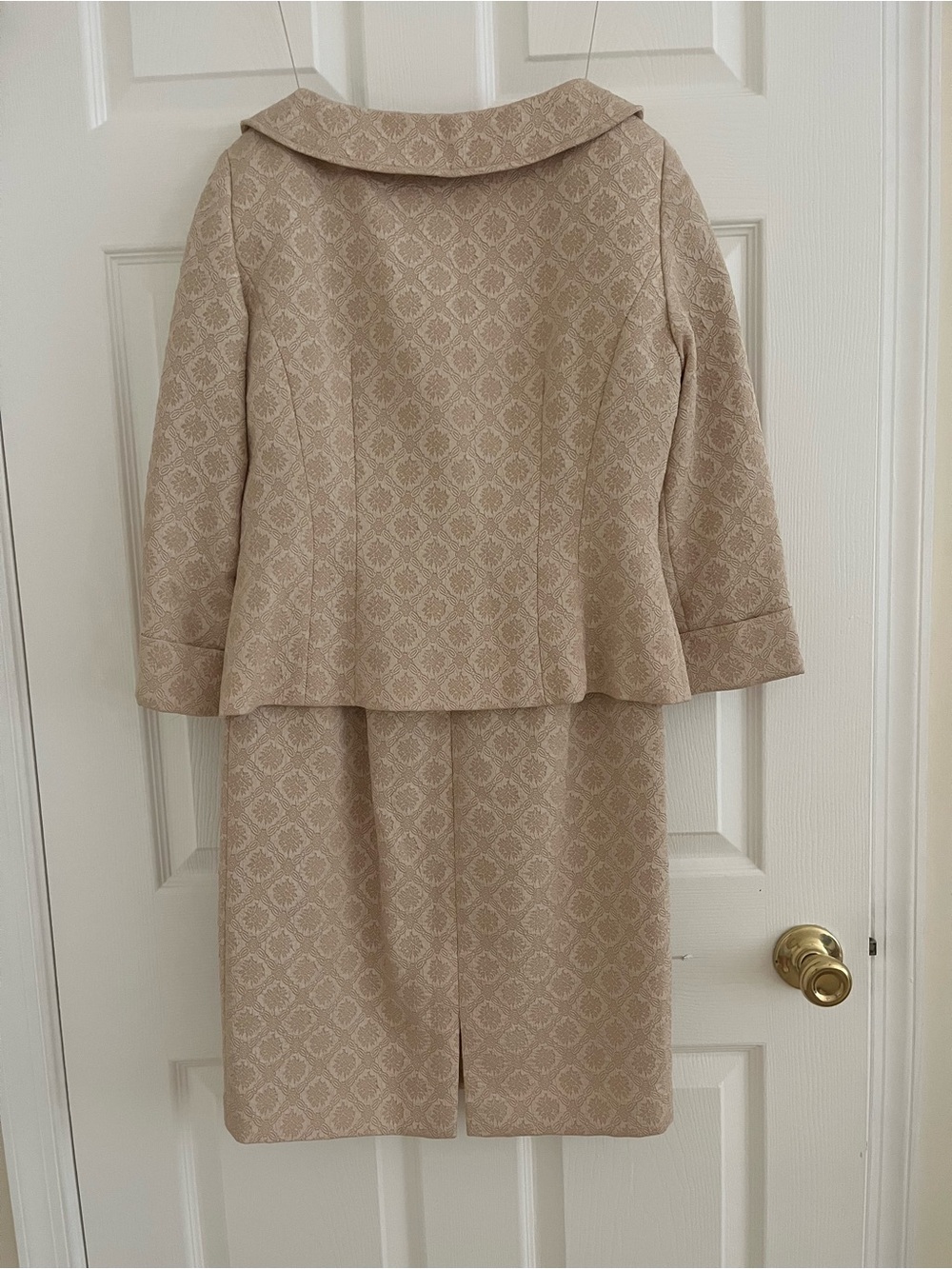Vintage Maggy London Beige Jacquard Two-Piece Skirt Set - Picture 2 of 6